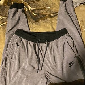 Nike joggers